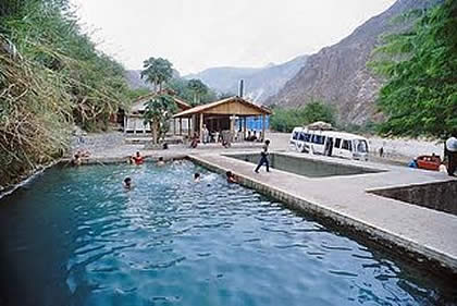 FUENTES O BAÑOS TERMALES DE CCONOC