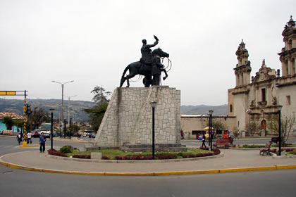 AVENIDA DE LOS HEROES 01
