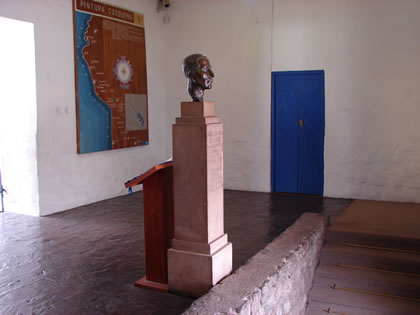 MUSEO HISTORICO REGIONAL DEL CUSCO - LA CASA DEL INCA GARCILASO DE LA VEGA) 02