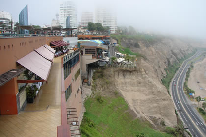 LARCOMAR 07